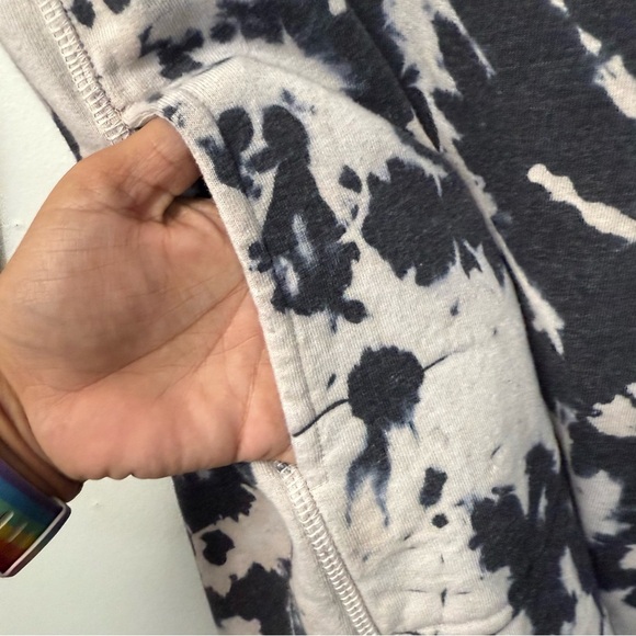 Women's Tie-Dye Hippie Festival Tunic Hoodie - Picture 5 of 7